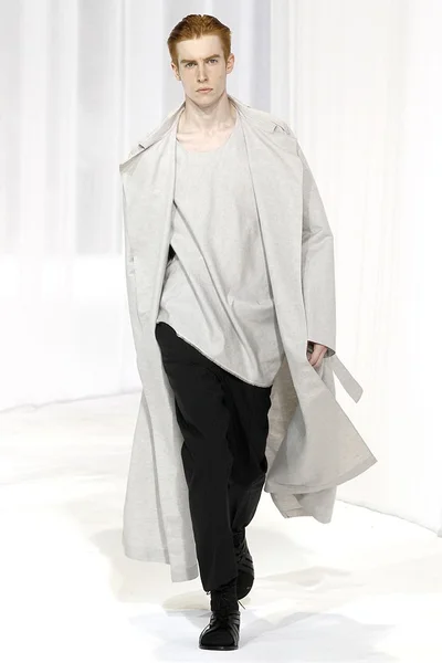 Look 27